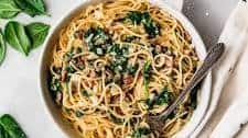 Quick Pasta with Bacon and Spinach