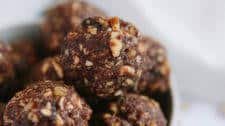 Raw Cacao Energy Balls