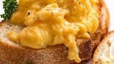 Scrambled eggs - soft and creamy, just as they should be!