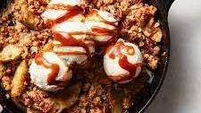 Skillet Caramel-Apple Crisp