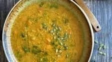 Soup with bulgur wheat and vegetables