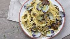 Spaghetti with clams