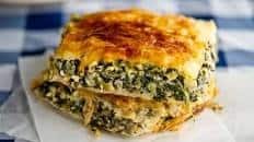 Spanakopita, la ricetta della torta salata greca con spinaci e feta