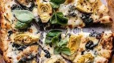 Spinach and Artichoke Pizza with Cheesy Bread Crust