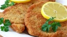 Traditional German Schnitzel (Schweineschnitzel)