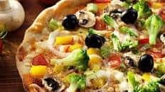 Vegetable Pizza Recipe: How to Make Vegetable Pizza Recipe at Home | Homemade Vegetable Pizza Recipe - Times Food