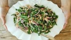 White Bean and Spinach Salad