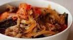 [짬뽕] JJAMPONG EASY RECIPE | Korean Spicy Beef & ...