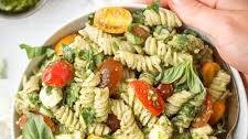 15-Minute Cold Pesto Pasta Salad with Veggies