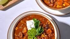 30-Minute Stovetop Bison Chili (quick & easy!)