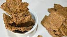 4 Ingredient Spicy Linseed Crackers