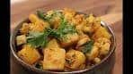 Aloo Gobhi Methi Tuk | Sindhi Cuisine | Simple recipes ...