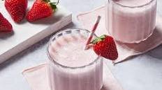 B and L's Strawberry Smoothie