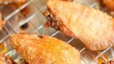 Baked Chicken Wings (SUPER CRISPY)