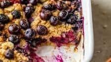 Baked Oatmeal with Blueberries and Bananas