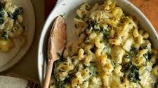 Baked Spinach and Artichoke Mac and Cheese