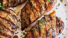 Balsamic Chicken {Easy Marinade}