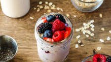 Berry Overnight Oats