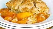 Best Ever Southern Peach Cobbler Recipe + Video