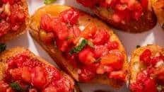 Bruschetta with Tomato and Basil