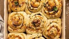 Cheesy Garlic Herb Butter Rolls