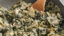 Cheesy Spinach and Artichoke Pasta