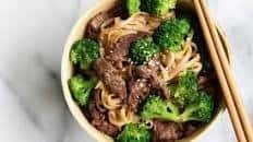 Chinese Beef and Broccoli Rice Noodles