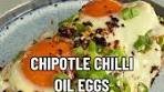 Chipotle fried eggs with avocado toast 🌶️ 🍳🥑 Full recipe ...