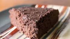 Chocolate Applesauce Cake: Rich Flavor with Less Fat