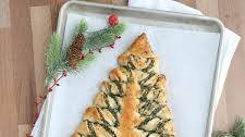 Christmas Tree Spinach Dip Breadsticks