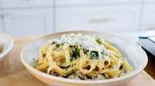 Creamy Mushroom Spinach Fettuccine