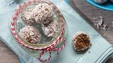 Dark Chocolate and Coconut Energy Balls