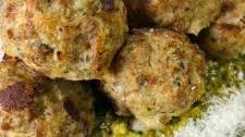 Easy Baked Turkey Meatballs with Pesto