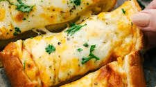 Easy Cheesy Garlic Bread