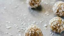 EASY Cinnamon Crunch Protein Bites