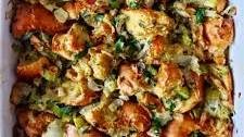 Easy Garlic and Herb Stuffing