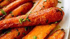 Easy Maple Roasted Carrots