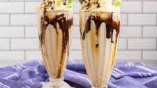 Easy Twix Milkshake