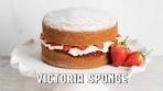 Easy Victoria Sponge Cake with Cream and Strawberries ...