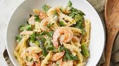 Elegant Penne with Asparagus and Shrimp