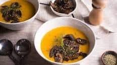 Fenugreek Carrot Soup with Fried Mushrooms