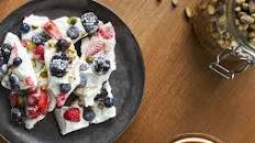 Frozen Skyr with berries