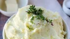 Garlic Thyme Mashed Potatoes