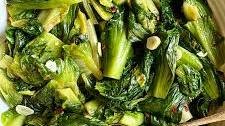 Garlicky Sautéed Escarole