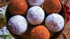 Gingerbread Cookie Truffles (with leftover cookies)
