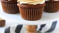 Gingerbread Cupcakes with Gingerbread Frosting