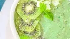 Green Kiwi Smoothie Bowl