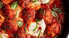 Healthy Turkey Meatballs in Tomato Basil Sauce with Burrata