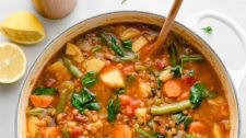 HEARTY VEGAN LENTIL SOUP