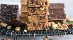 Homemade Protein Bars {copycat RXBAR}